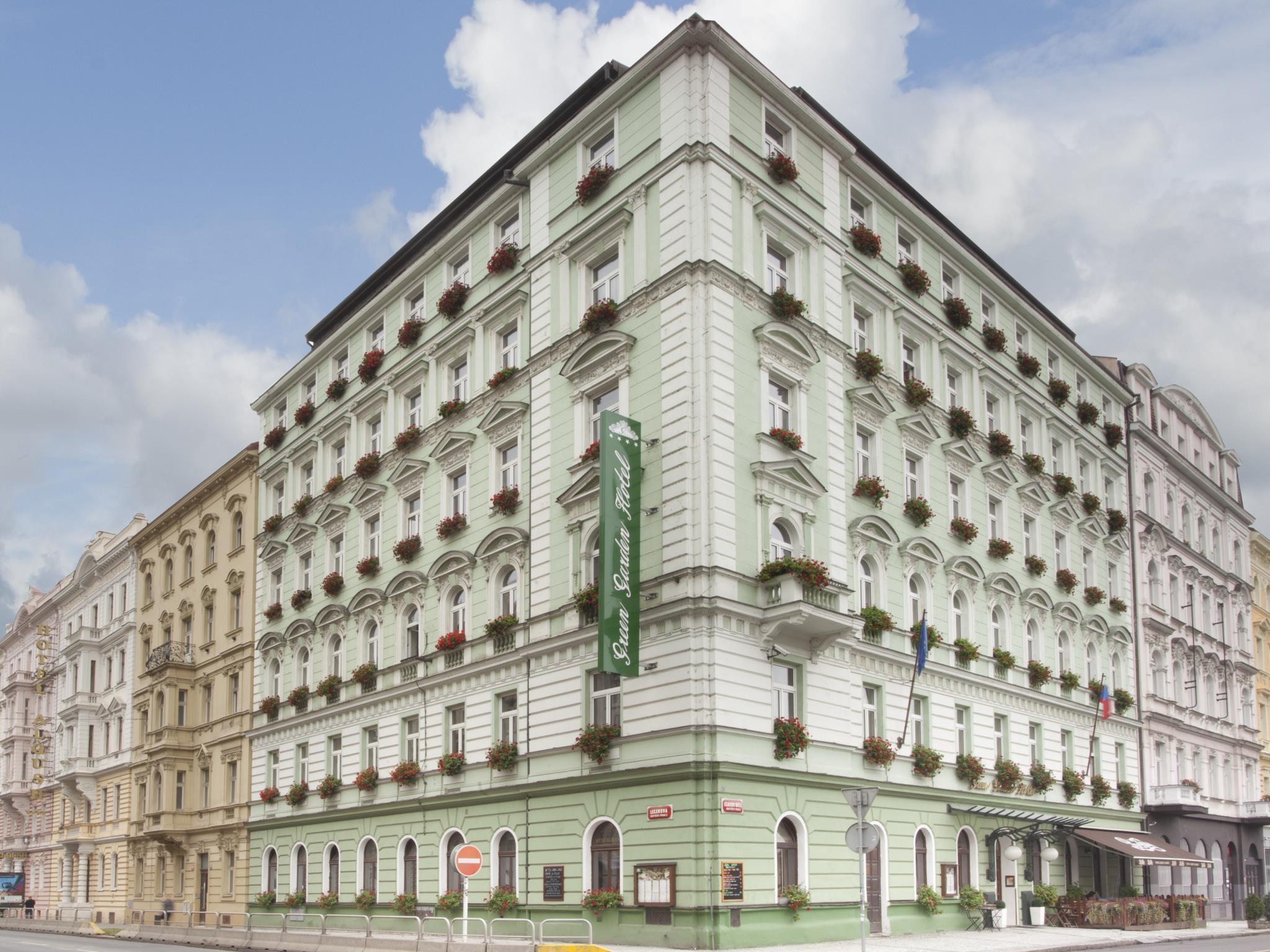 Green Garden Hotel Прага Екстер'єр фото
