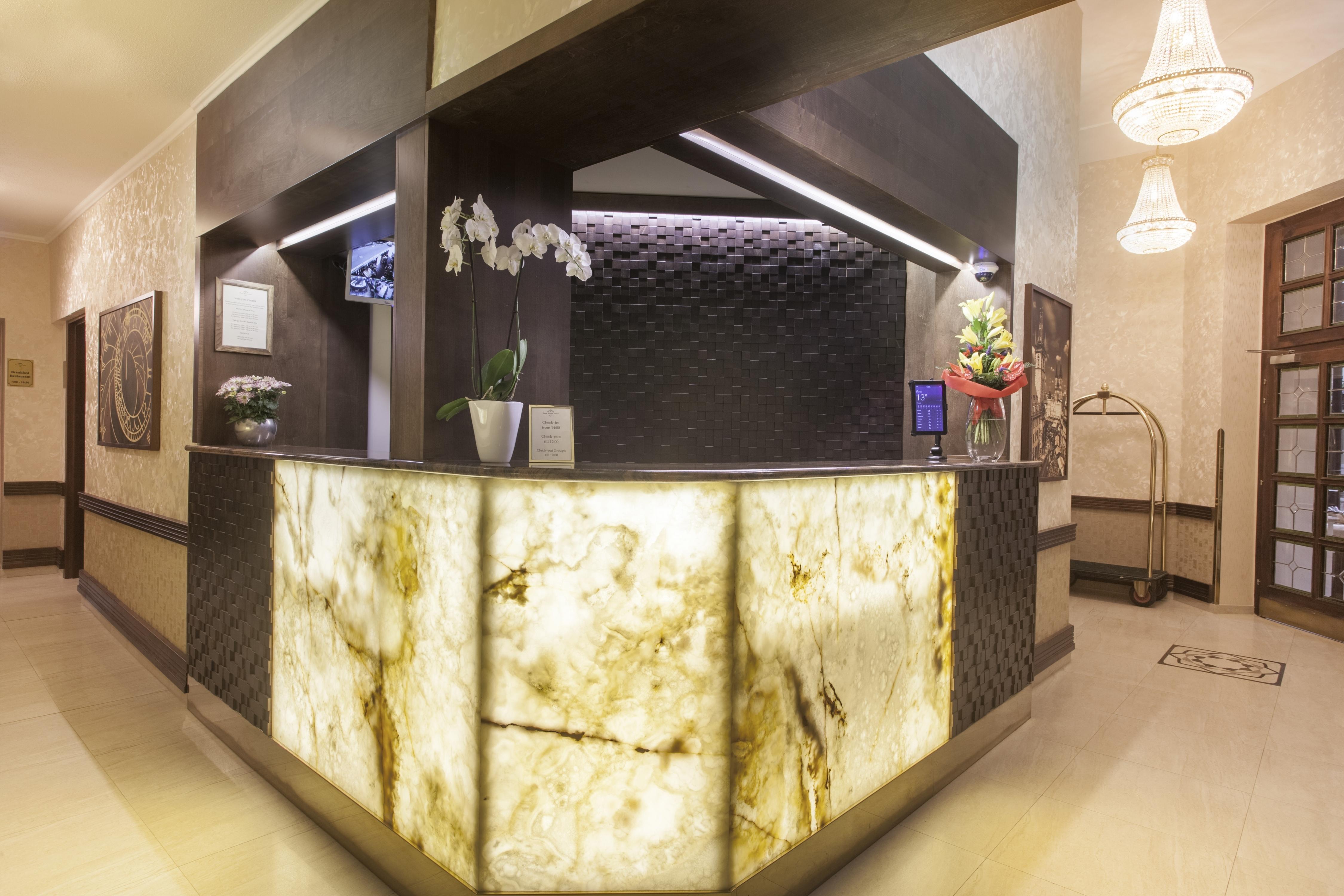 Green Garden Hotel Прага Екстер'єр фото