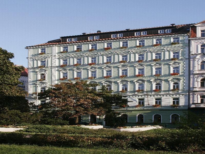 Green Garden Hotel Прага Екстер'єр фото