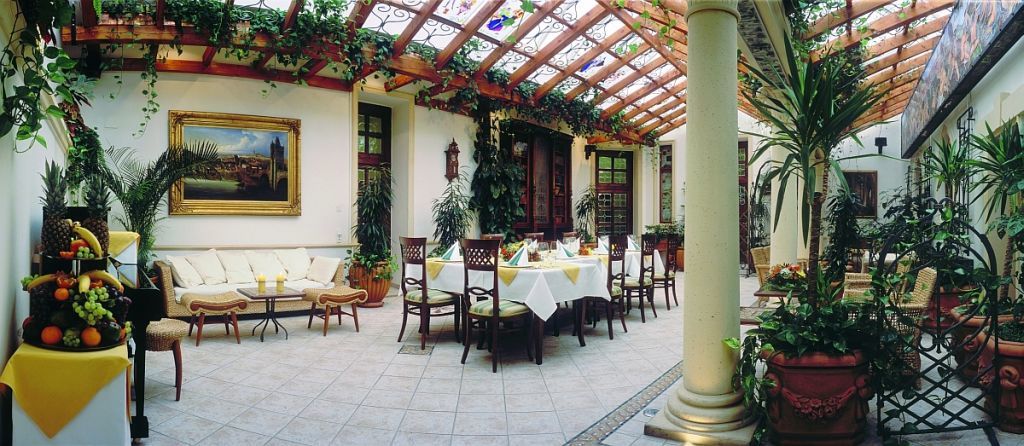 Green Garden Hotel Прага Ресторан фото